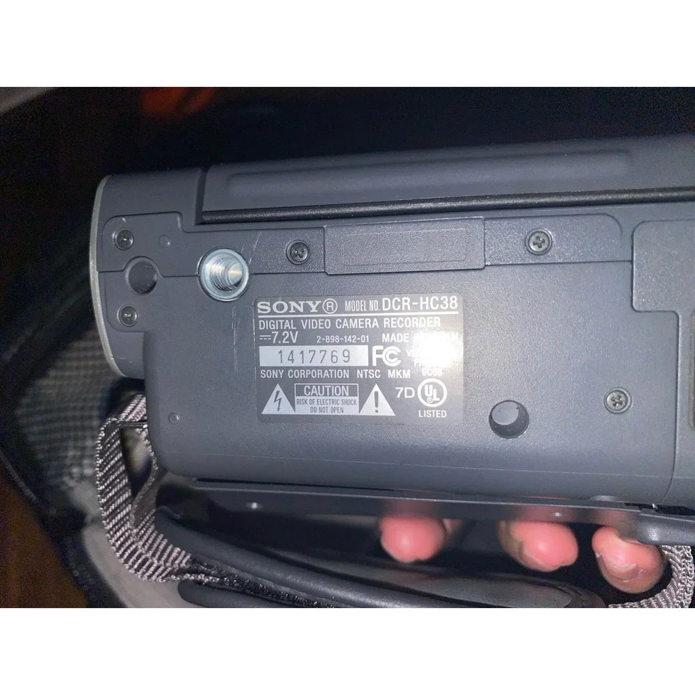 Sony Handycam DCR-HC38 MiniDV Digital Video Camera Recorder